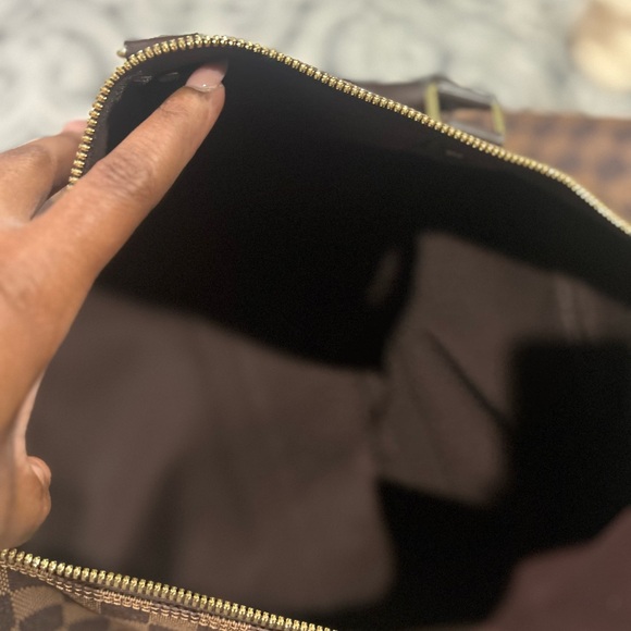 Authentic Louis Vuitton Keepall 45 - Picture 14 of 14